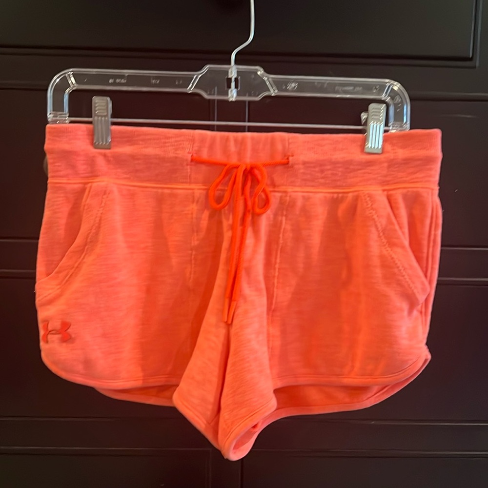 Under Armour women’s small terry athletic shorts